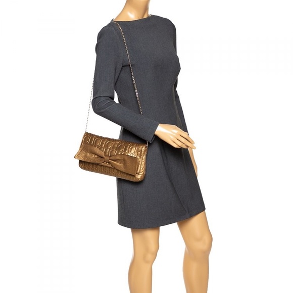 CAROLINA HERRERA GOLD MONOGRAM LEATHER BOW CHAIN CLUTCH - Picture 6 of 6